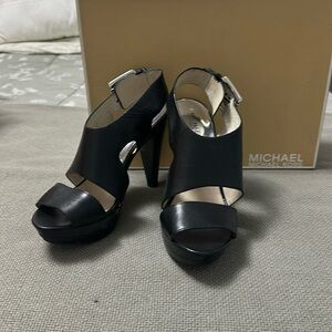 Michael Kors - Clara Platform size 9.5 Black
